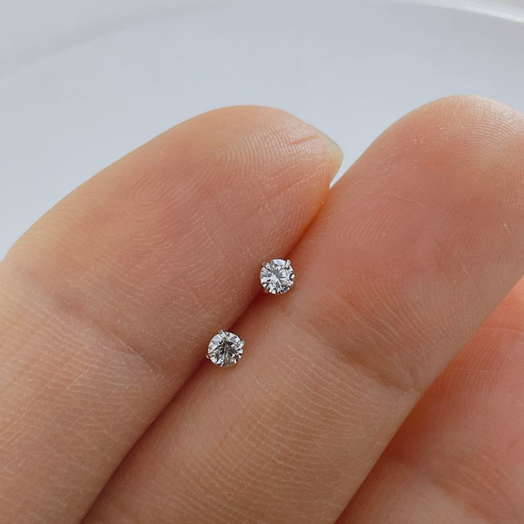 Luxury Diamond Stud Earrings | Brilliant Round Cut | E VS1 VG VG