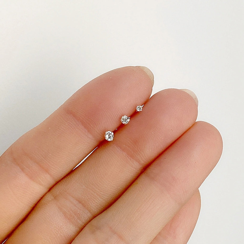 Stylish Round Cut Diamond Stud Earrings for kids | Daily Wear Elegant Earrings | (E VS1 VG )