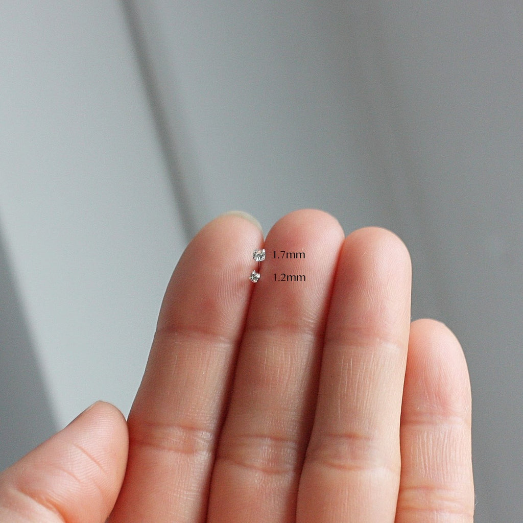 Stylish Round Cut Diamond Stud Earrings for kids | Daily Wear Elegant Earrings | (E VS1 VG )