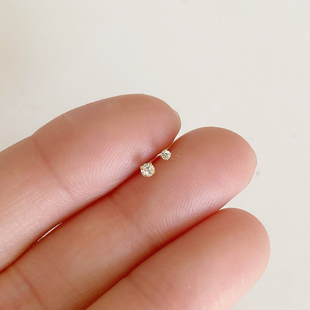 Stylish Round Cut Diamond Stud Earrings for kids | Daily Wear Elegant Earrings | (E VS1 VG )